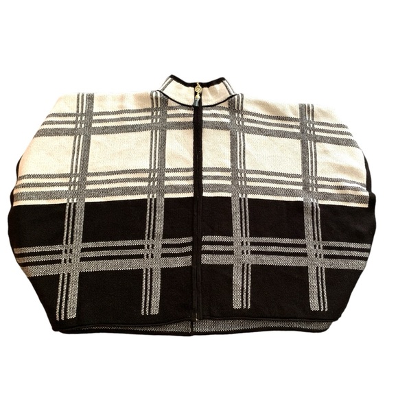 ANNE KLEIN PLAID Paned Cape Black White Camellia PONCHO - Picture 5 of 5